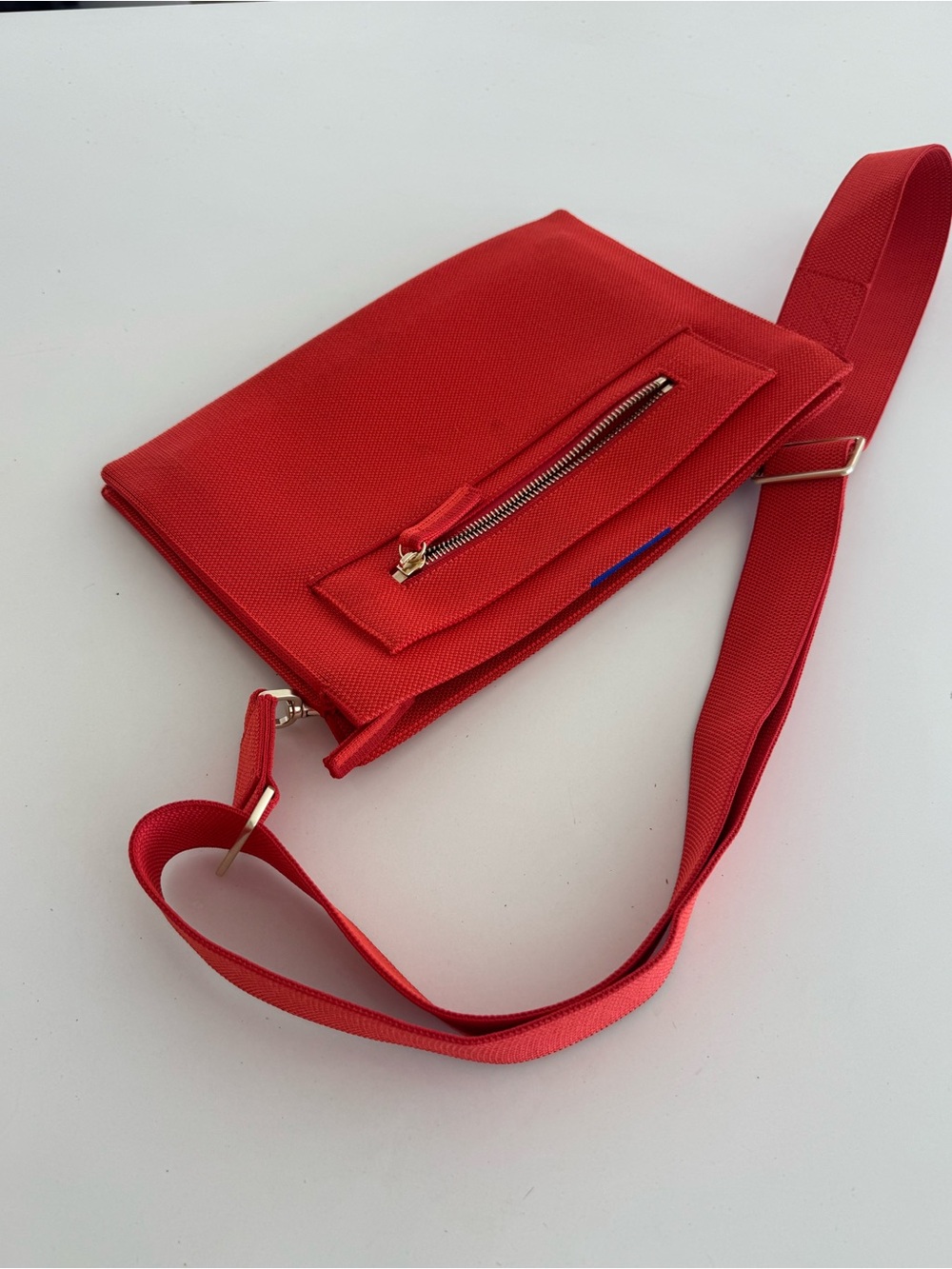New Rothy's Red Structured Crossbody Bag - Picture 3 of 7